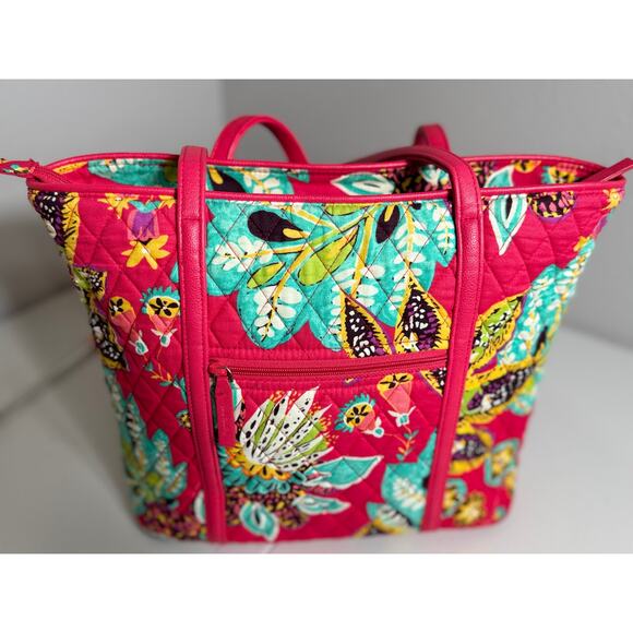 Vera Bradley Rumba quilted tote purse zip close vegan leather bottom & straps - Picture 3 of 12